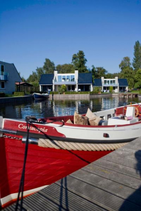 Amsterdam / Loosdrecht Rien van den Broeke Village